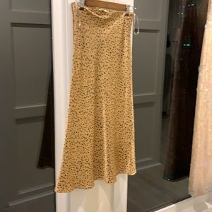 Silky midi leopard print skirt